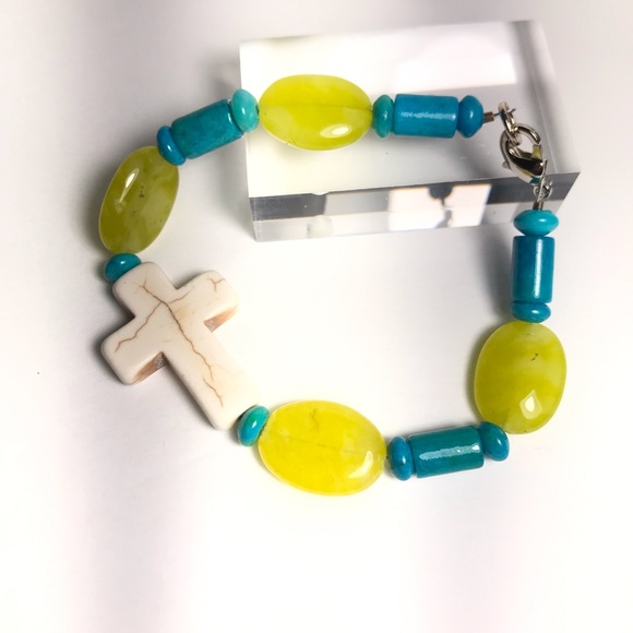 Lemon Jade and Azur Chryscola, White Turquoise Cross Bracelet - Picture 2 of 3